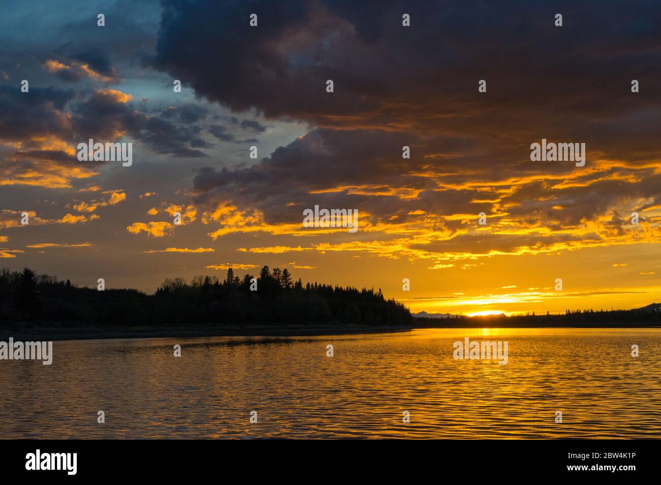 Un ciel de coucher de soleil éclatant Banque D'Images