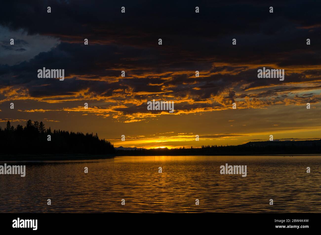 Un ciel de coucher de soleil éclatant Banque D'Images