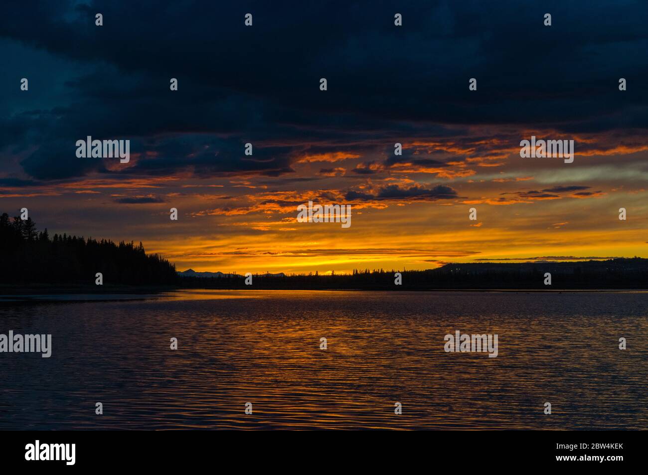 Un ciel de coucher de soleil éclatant Banque D'Images