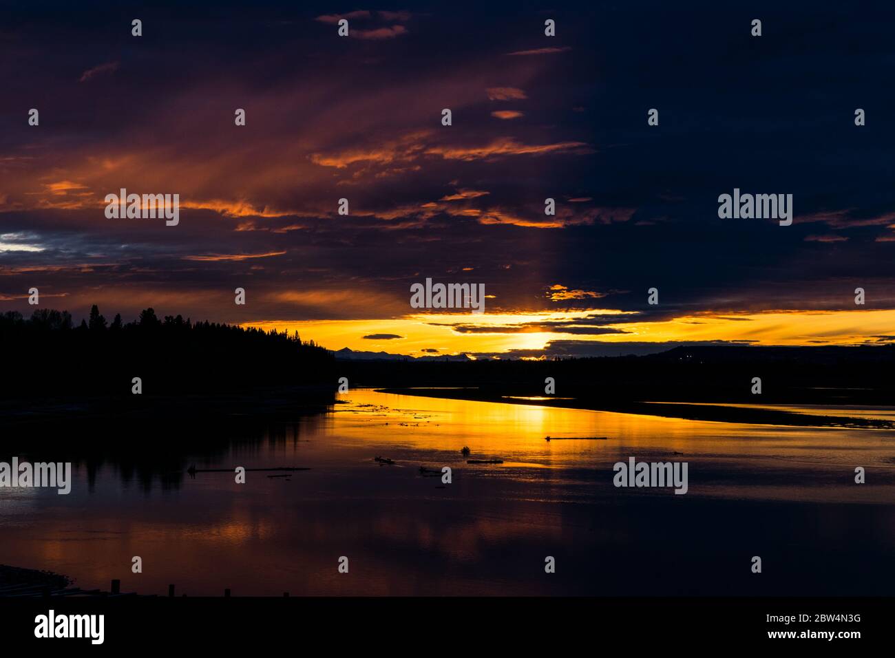 Un ciel de coucher de soleil éclatant Banque D'Images