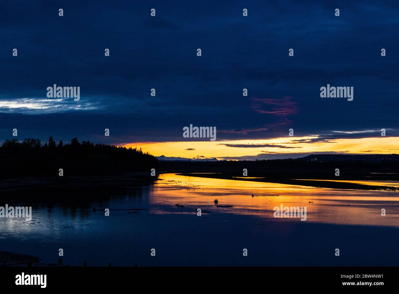 Un ciel de coucher de soleil éclatant Banque D'Images