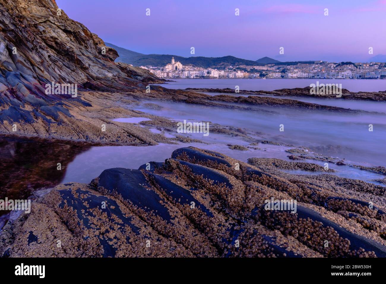 Magnifique paysage à l'aube, à Cadaques. (Catalogne, Espagne) Banque D'Images