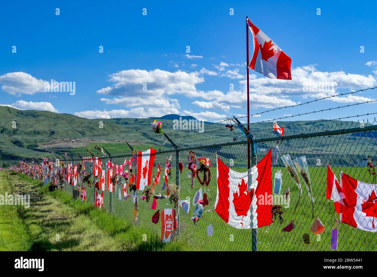 Hommage commémoratif important à Jennifer Casey, tuée lorsque l'avion Snowbird s'est écrasé, à l'aéroport de Kamloops, à Kamloop, sBritish Columbia, Canada Banque D'Images