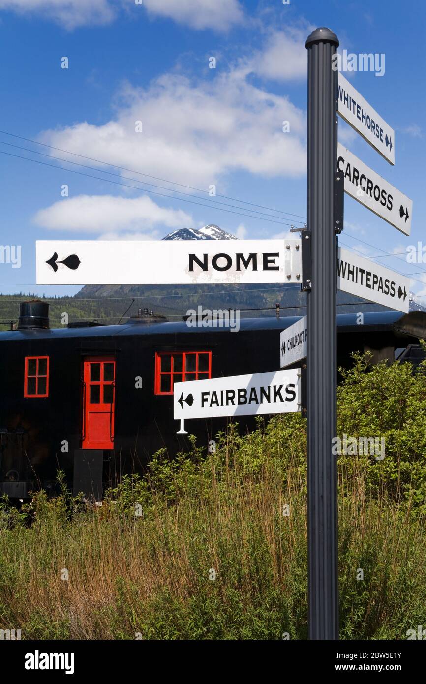 Panneaux dans Centennial Park, Skagway, sud-est de l'Alaska, États-Unis Banque D'Images