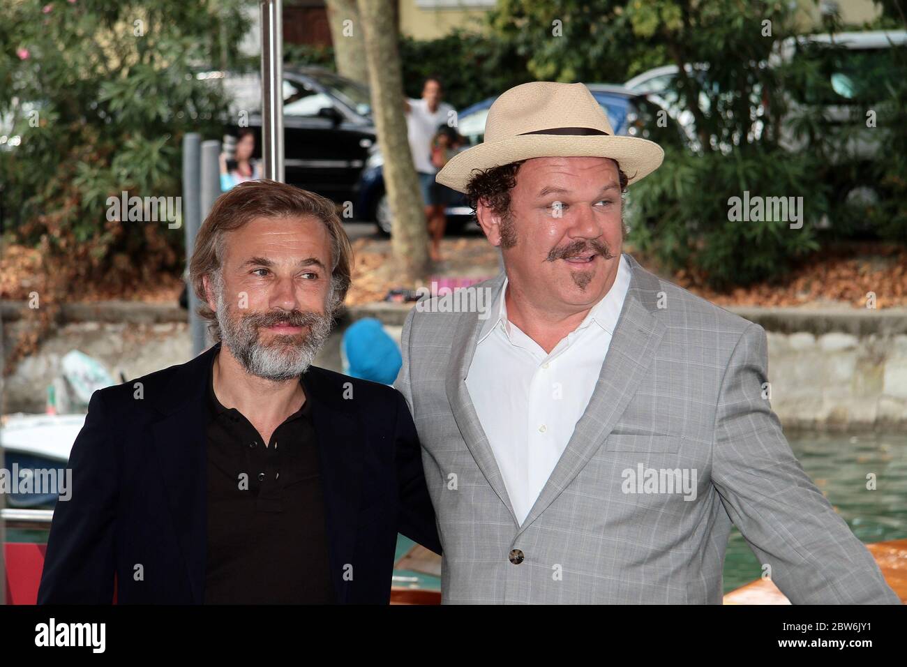 VENISE, ITALIE - SEPTEMBRE 01 : John C. Reilly et Christoph Waltz arrivent au photocall 'carnage' pendant le 68e Festival du film de Venise Banque D'Images