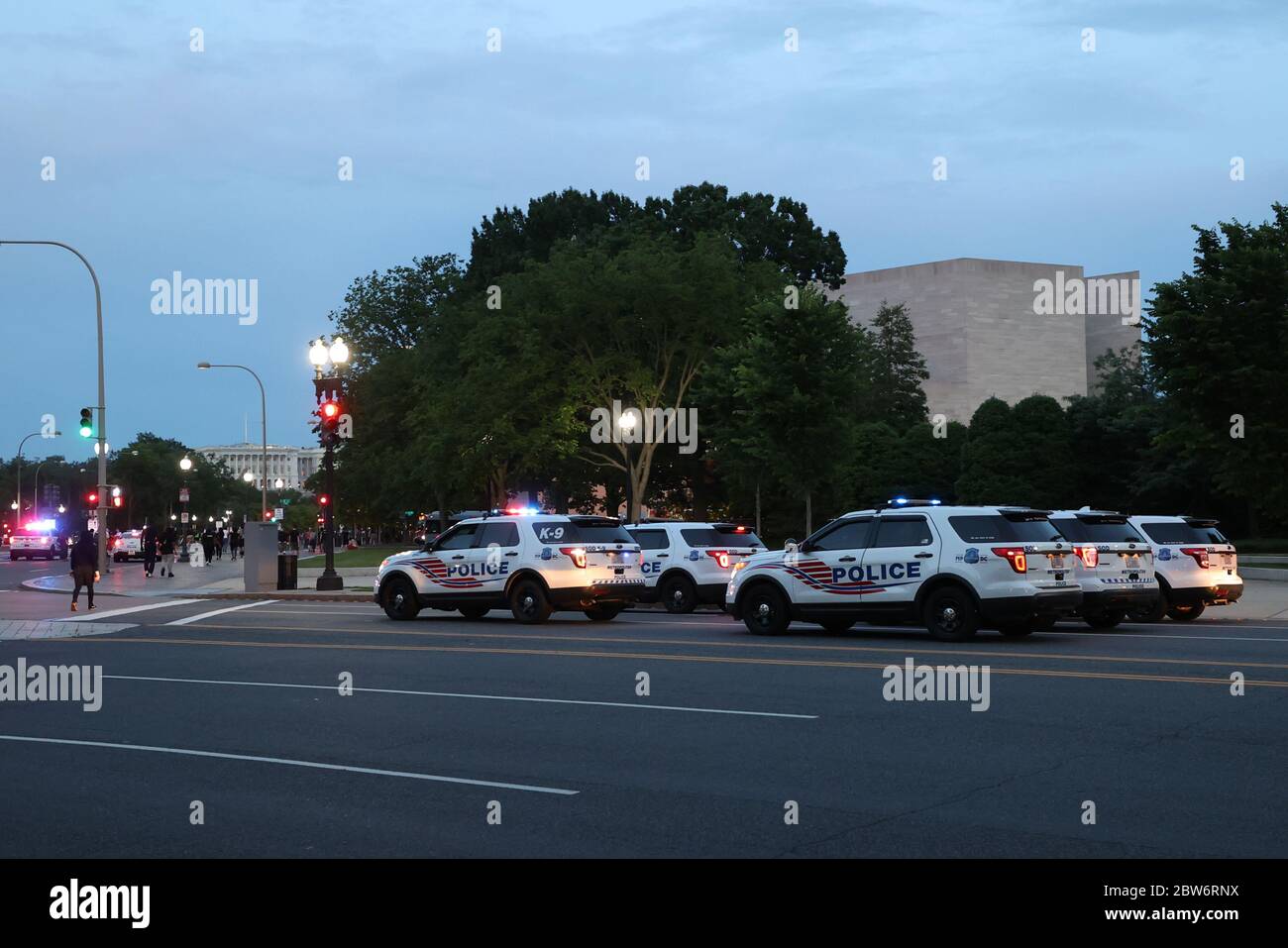 WASHINGTON- D.C. - MAI 29: Vues de Washington, DC zone comme manifestants début de la réunion après George FloydÕs mort aux mains de la police de Minneapolis le 29 mai 2020. Crédit : mpi34/MediaPunch Banque D'Images