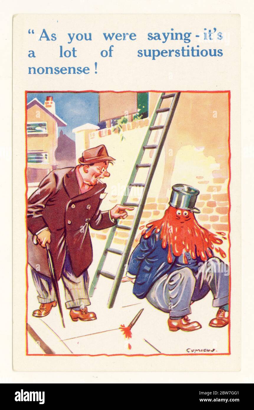 Carte postale de la bande dessinée des années 1940 de l'homme avec une paintette sur sa tête après avoir marché sous une échelle, par l'artiste Comicus, Royaume-Uni Banque D'Images