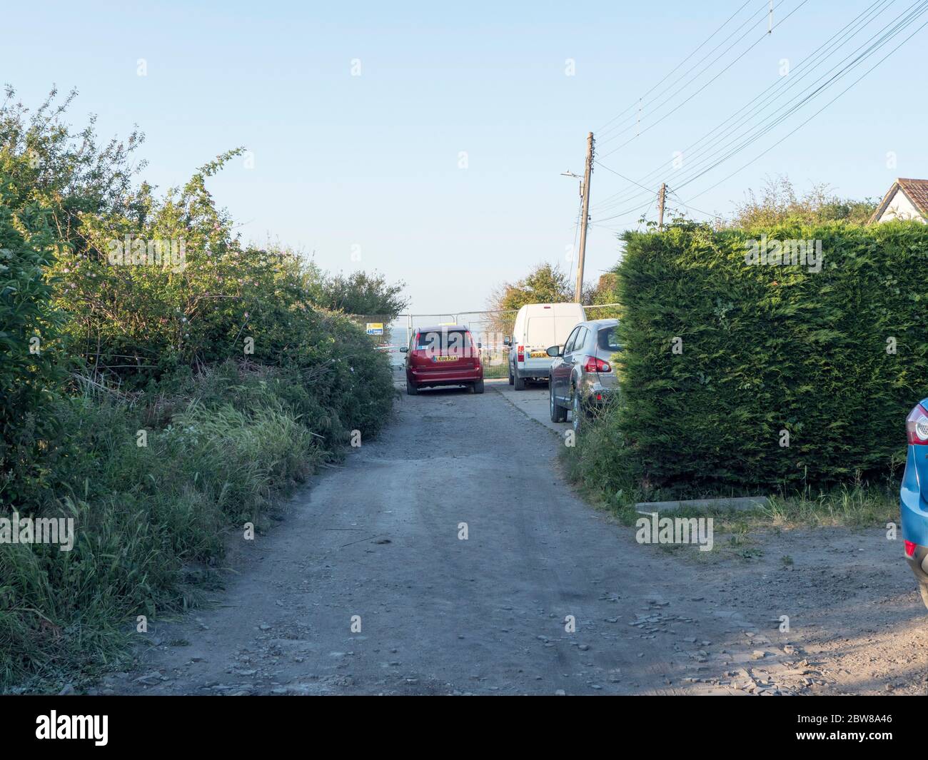 Eastchurch, Kent, Royaume-Uni. 30 mai 2020. Une partie des falaises de l'île de Shepey se sont effondrées pendant la nuit à Eastchurch, menant à l'évacuation de 20 propriétés, avec une maison laissée dangereusement près du bord - photographié. Crédit : James Bell/Alay Live News Banque D'Images