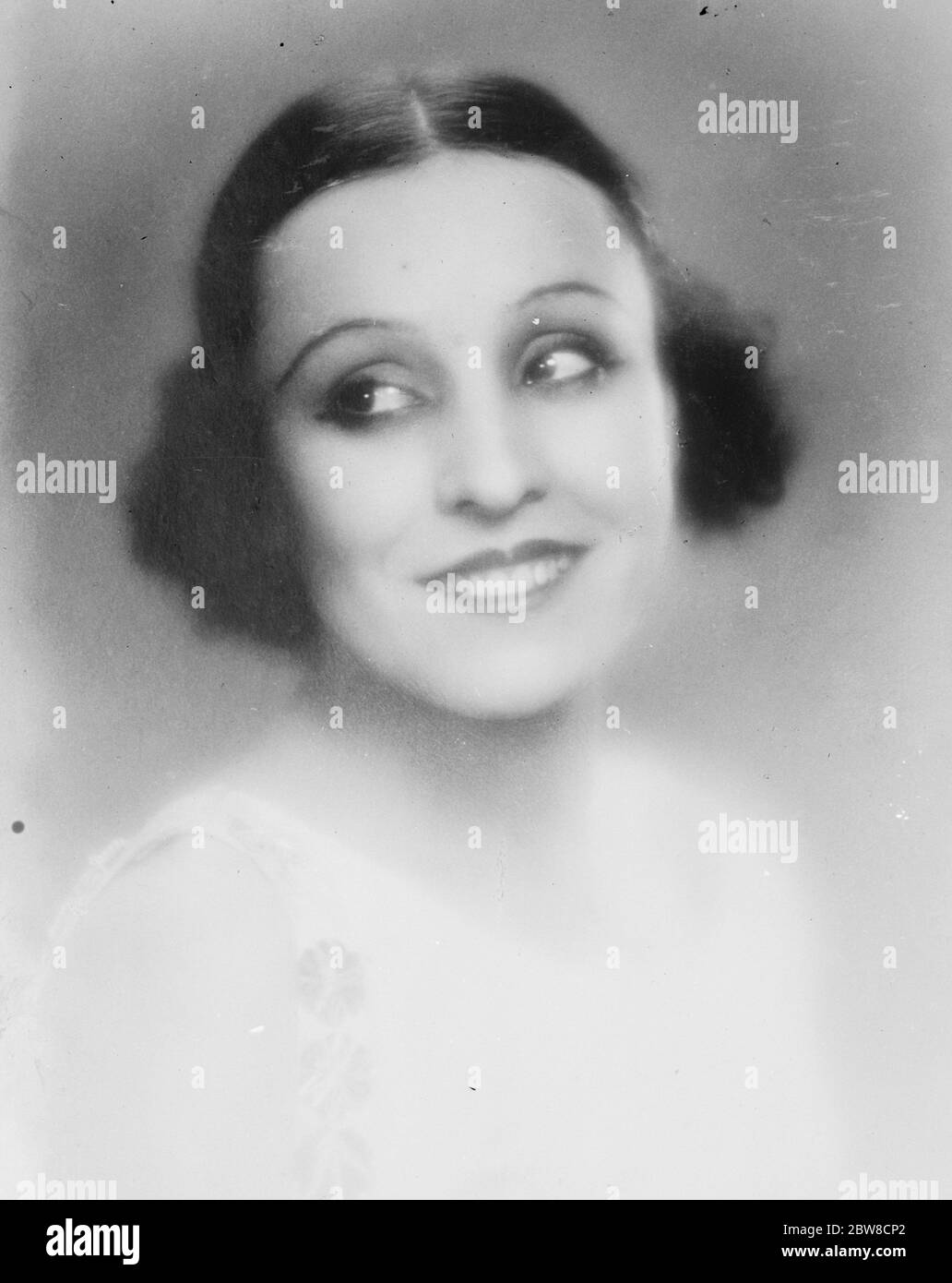 Mllel Yvonne Vallee , épouse et partenaire de Maurice Chevalier . 13 août 1927 Banque D'Images