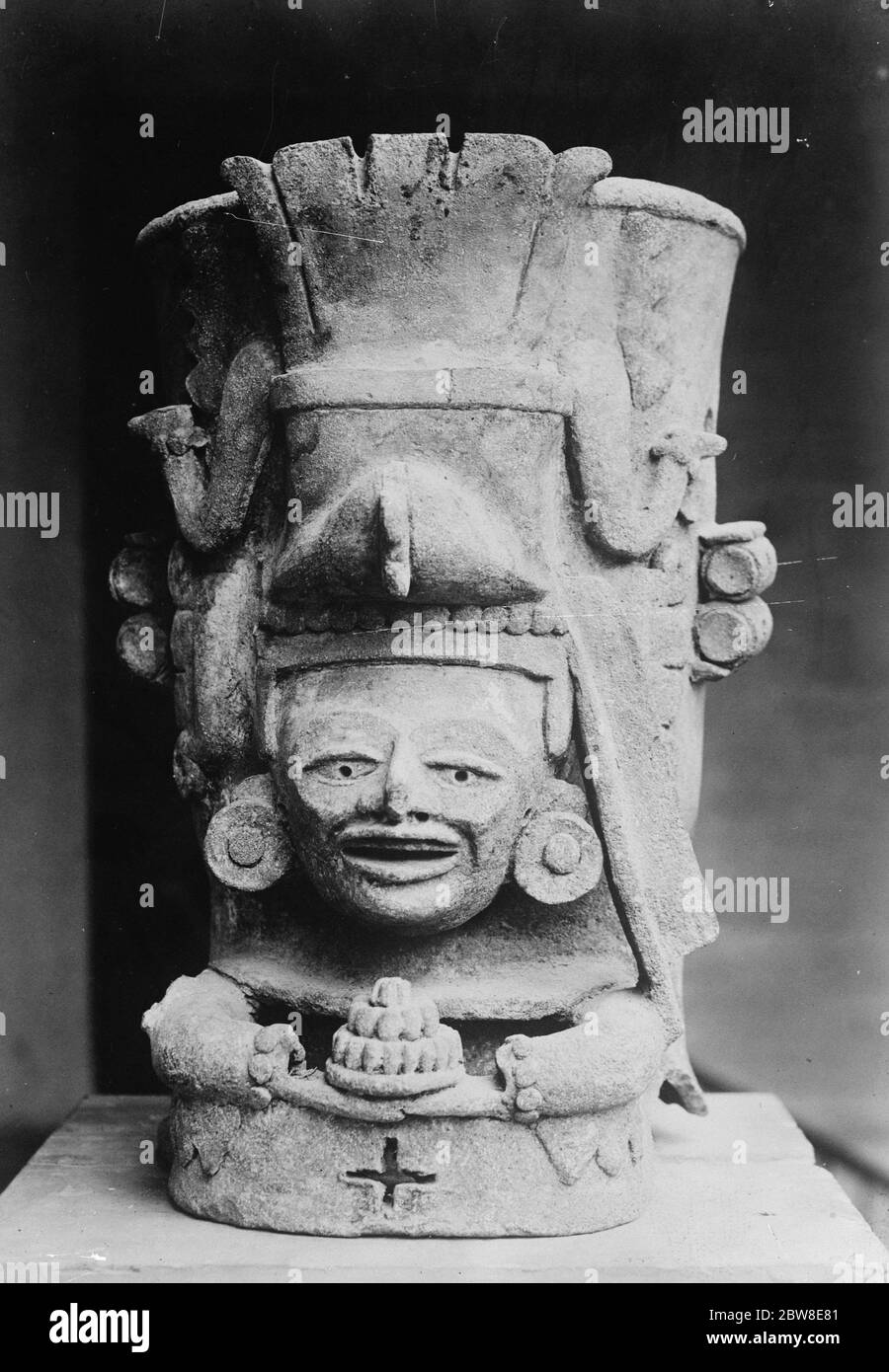 Figure du Dieu de plongée Maya . 26 avril 1926 Banque D'Images