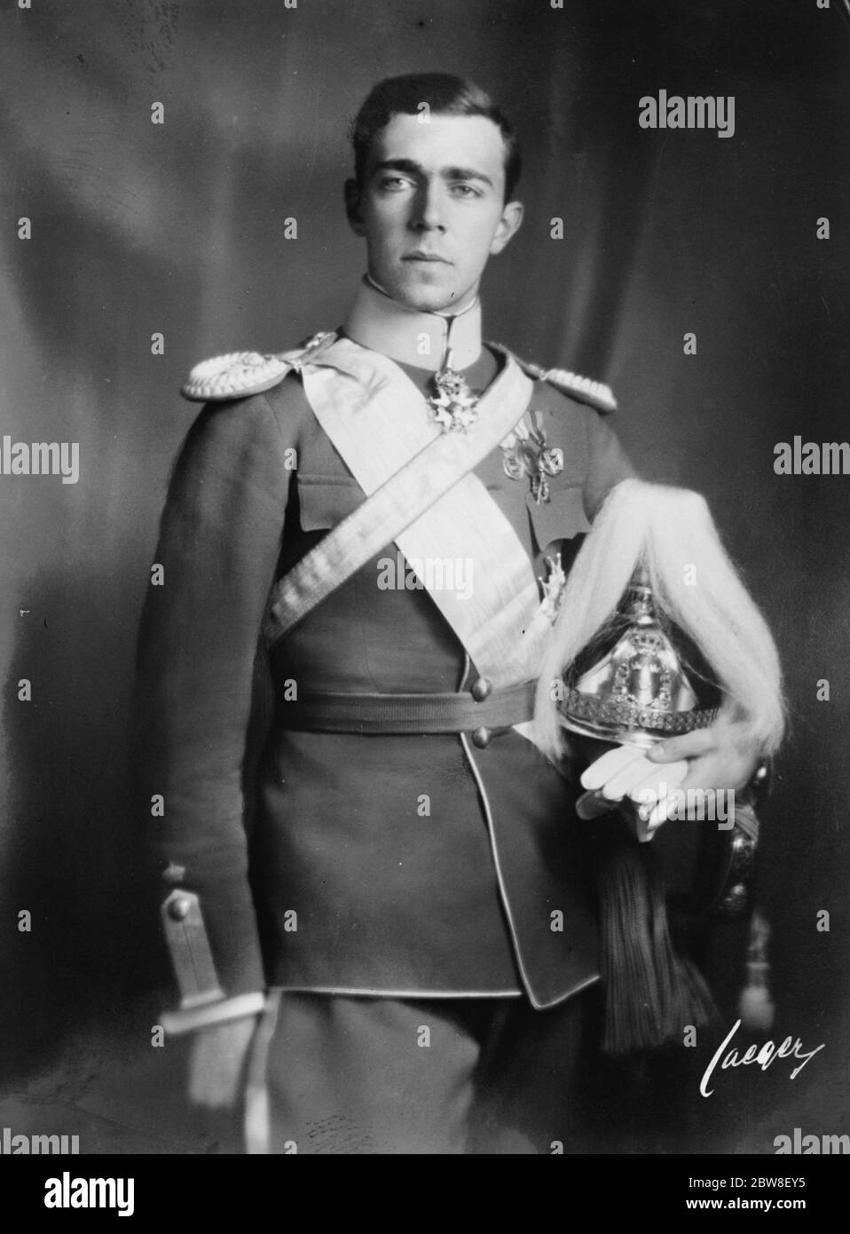 Le Prince Gustav Adolf de Suède , fils aîné du Prince héritier , portant son nouvel uniforme . 18 janvier 1928 Banque D'Images