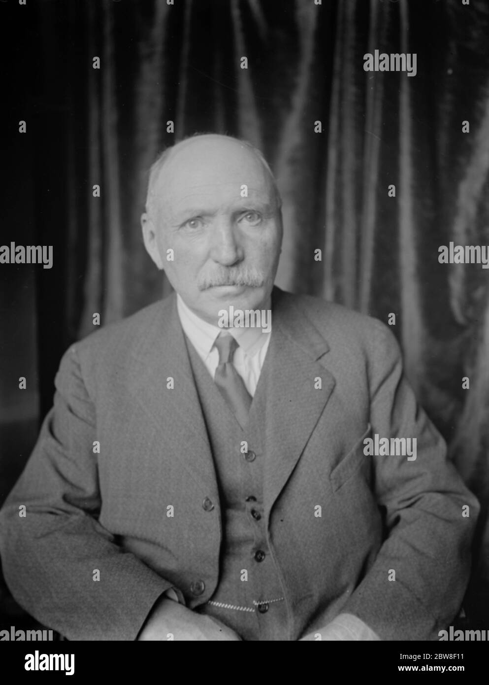 L'artiste de guerre australien peint une image frappante du général australien qui a été blessé pendant deux guerres . Major général l'honorable sir Granville Ryrie posant pour le capitaine will Langstaffe . 10 avril 1930 Banque D'Images