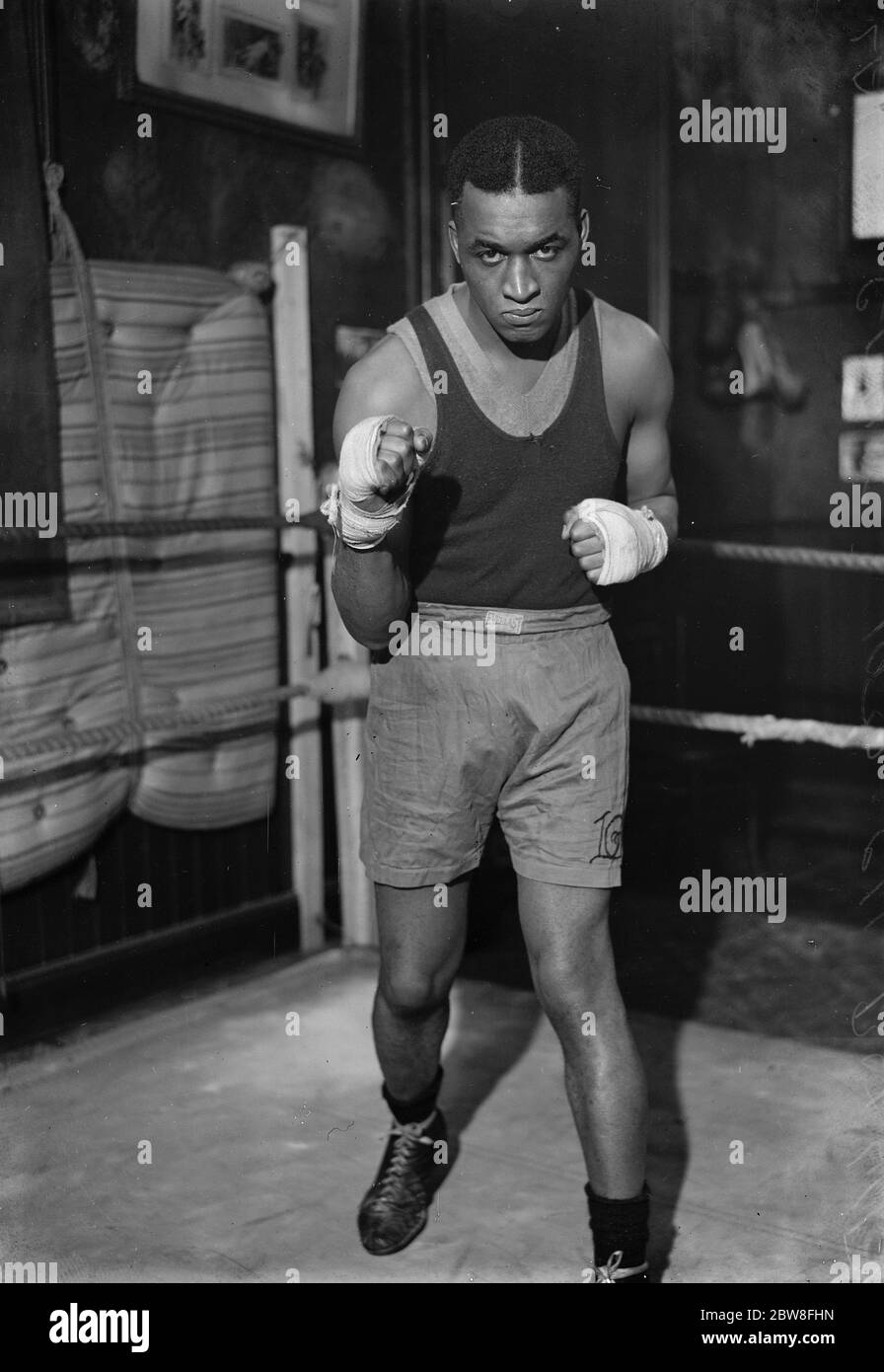 Larry gagne qui doit rencontrer Don McCorkindale au tournoi Albert Hall . 22 janvier 1932 Banque D'Images