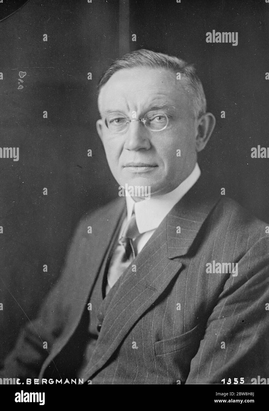 La crise financière en Allemagne . Herr Carl Bergmann , qui a été nommé principal bénéficiaire du gouvernement de la Darmaladler et de la Banque nationale , dont l'échec a marqué le début de la crise financière aiguë actuelle en Allemagne . 17 juillet 1931 Banque D'Images