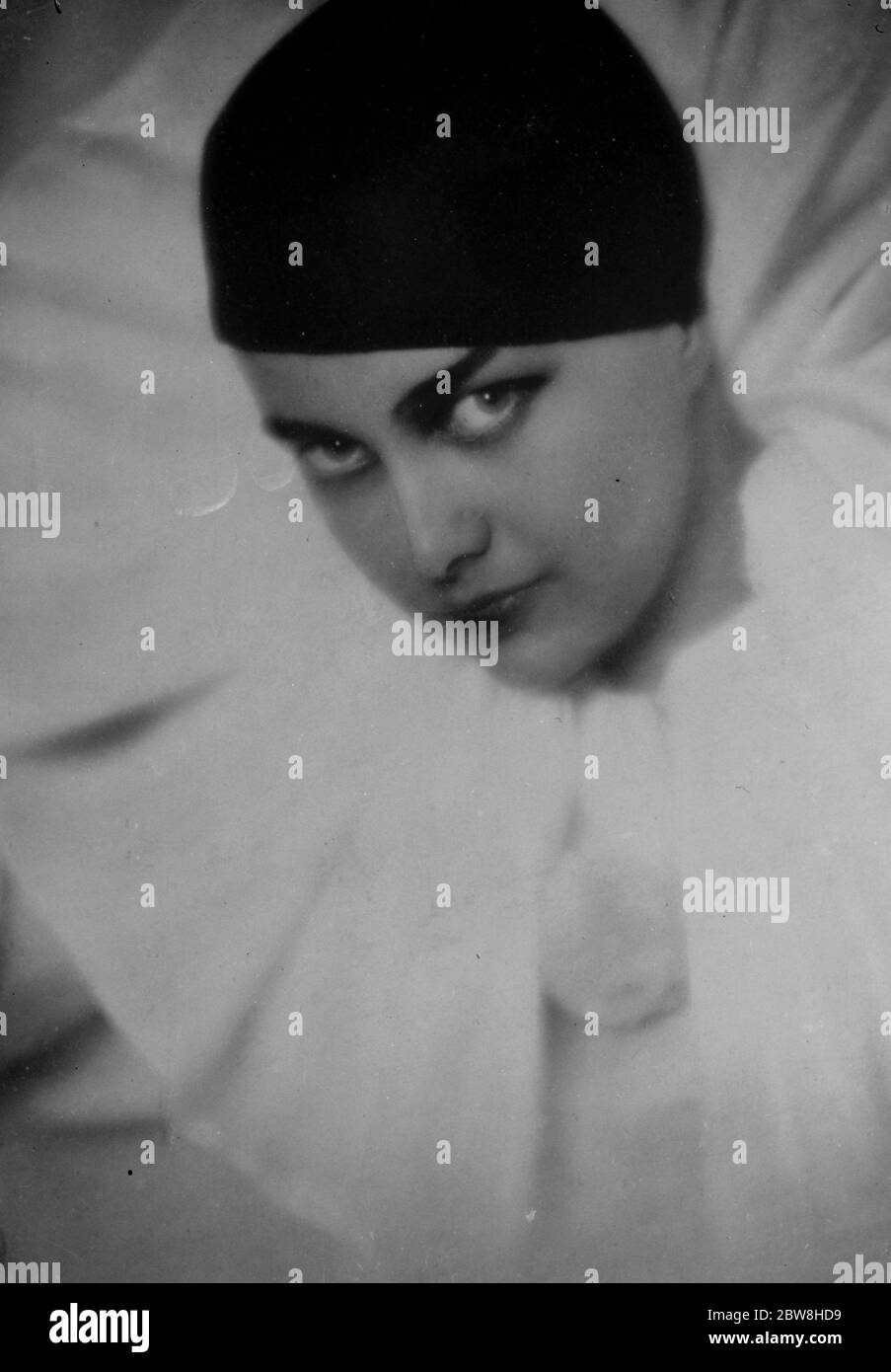 Baroness à diffuser à Londres . La baronne Luli Von Hohenberg , une star de la scène allemande de l'opéra léger , qui doit faire un voyage spécial en Angleterre le 8 janvier pour prendre une fête dans une pièce musicale de radio de bobocast appelée ' Good Night , Vienne ' 5 décembre 1931 Banque D'Images