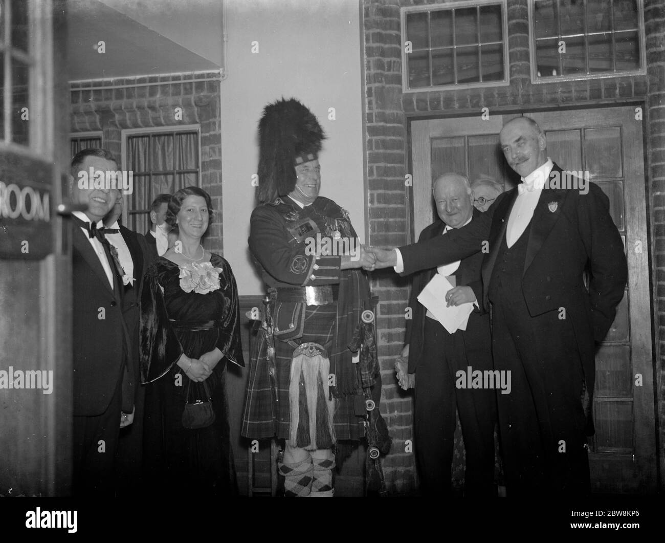 Burns Night et J Gray joue le tuyau à Bexley . 25 janvier 1938 Banque D'Images