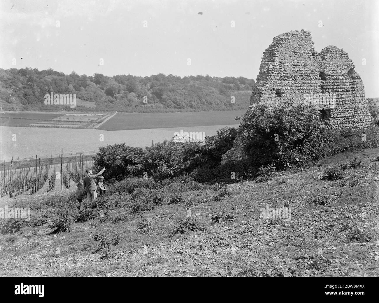 L'église est en ruines à la vallée de Kwatts , Maplescombe , Kent . 1935 Banque D'Images