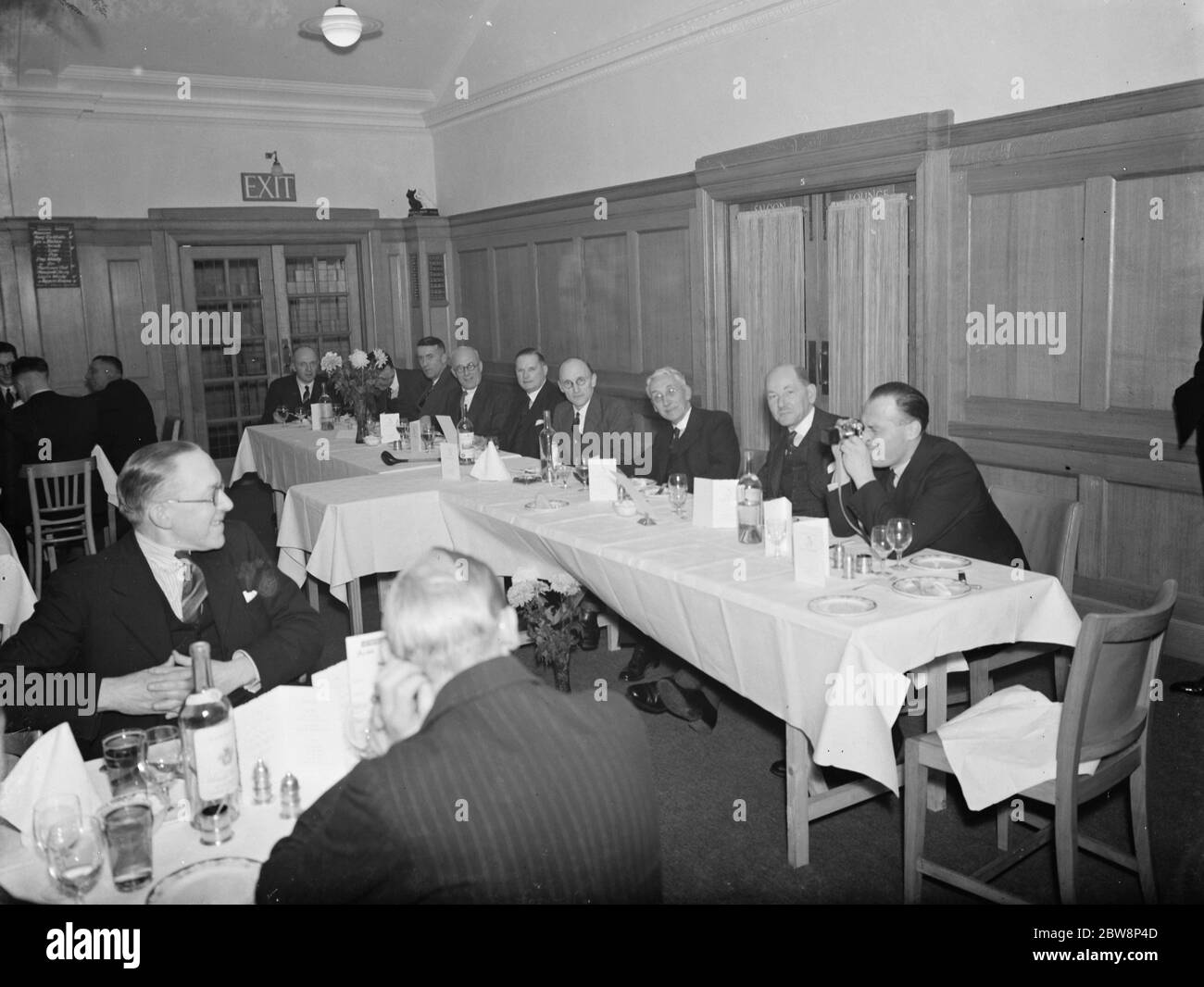 La table du restaurant du Farningham Golf Club Dinner. 1937 Banque D'Images