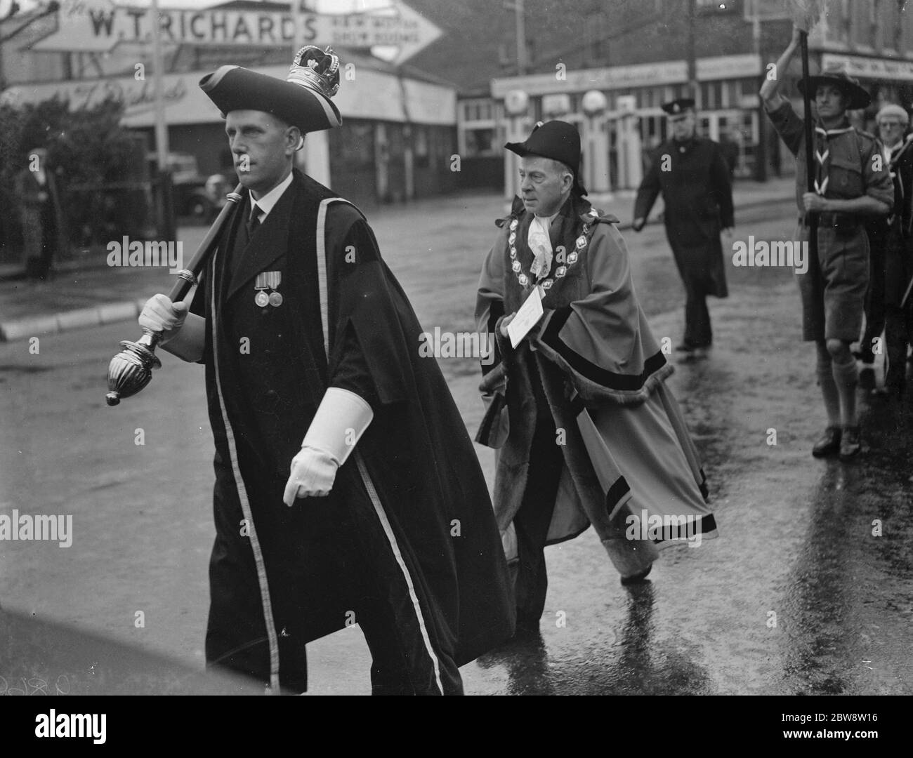 Procession de service civique à Bexleyheath , Kent . Le maire d' Erith , le révérend John Wells Wilkinson . 20 novembre 1938 Banque D'Images