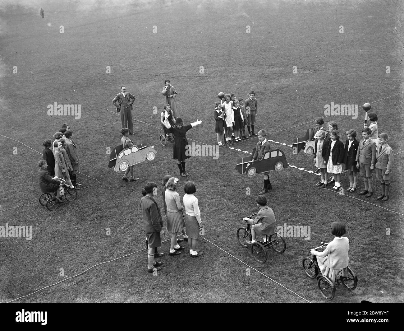 Modèle d'instruction de circulation pour enfants à l'école Mayplace à Crayford , Kent . 1939 Banque D'Images