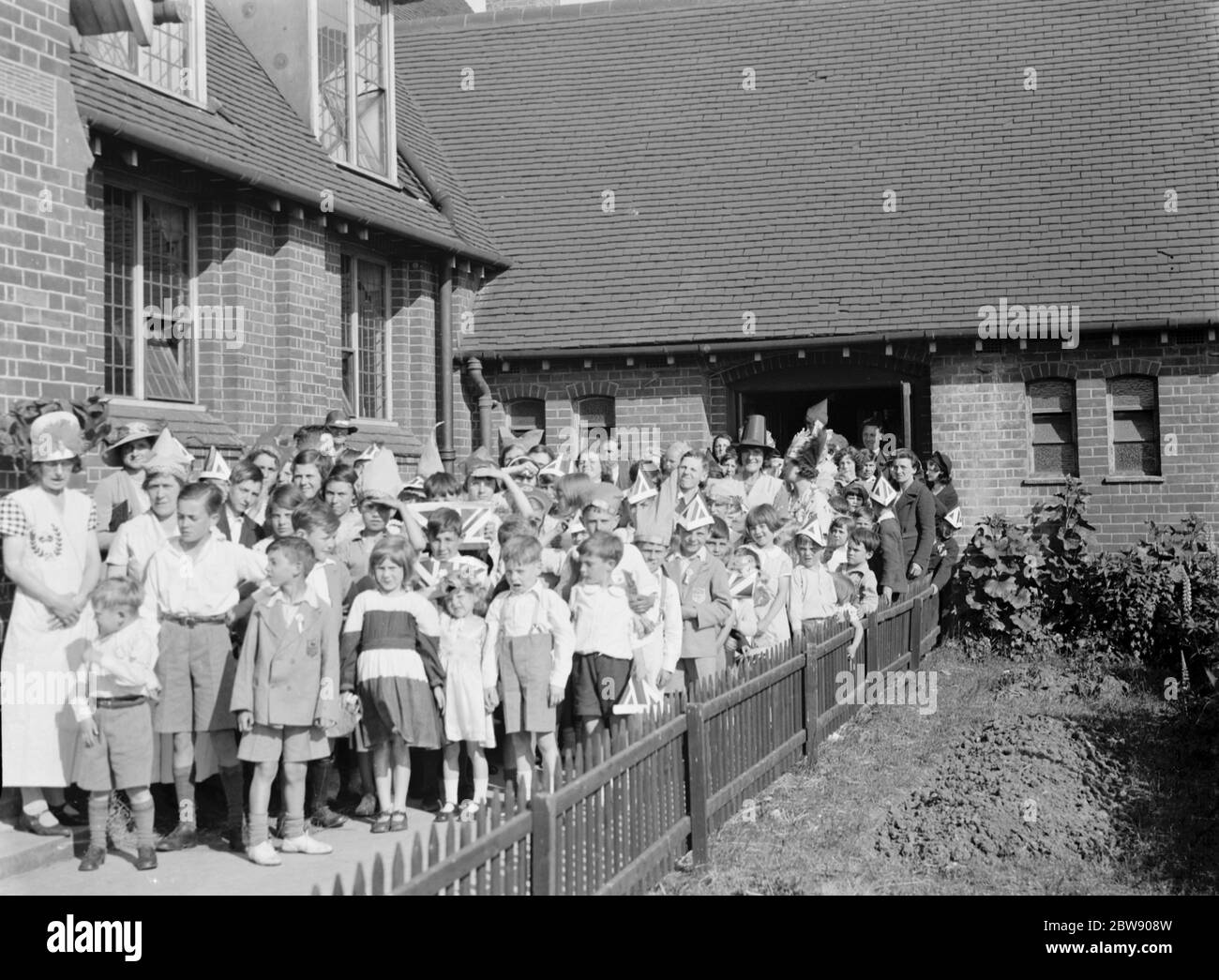 Thé couronnement à Eltham , Londres , pour célébrer le couronnement du roi George VI . 1937 . Banque D'Images