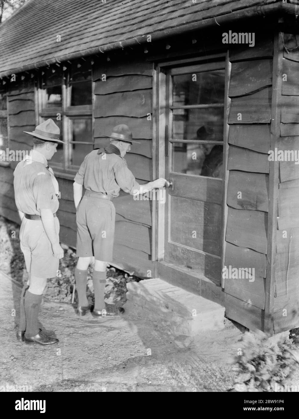 Ouverture officielle de la cabane scout pour la 15e troupe scoute d'Eltham royal . 19 mars 1938 Banque D'Images