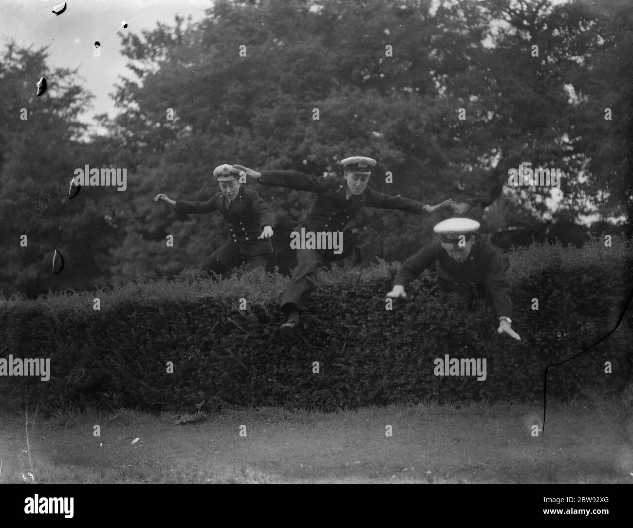 Des cadets de la Marine du navire de formation du Thames Nautical College HMS Worcester sont évacués de Greenhithe vers la campagne. Ici, les ' Worcester Boys ' se détournent dans le domaine de Foots Cray place , Kent , qui est leur nouveau quartier pour la durée de la guerre . 2 septembre 1939 Banque D'Images