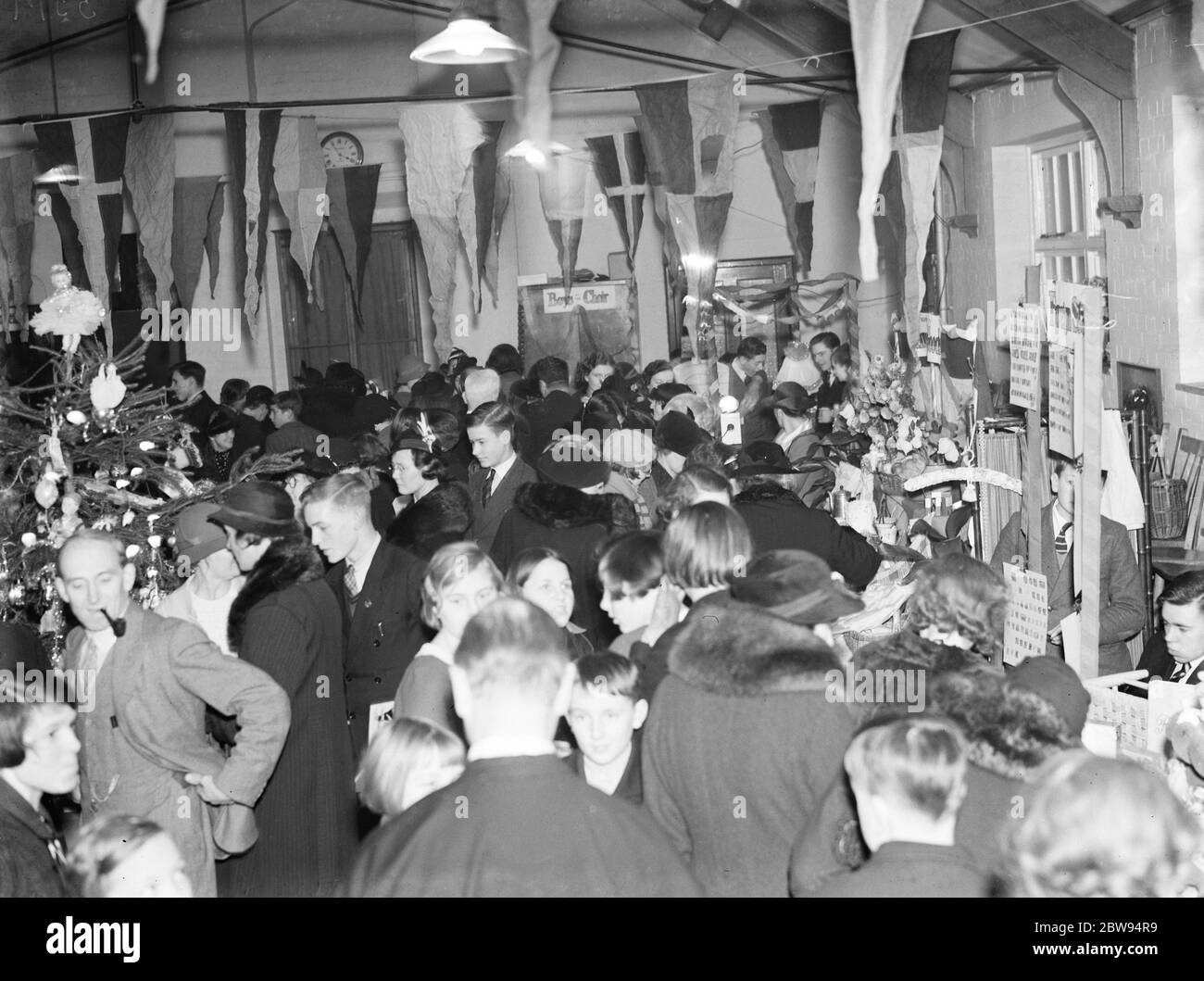 Bazar à St Lukes , Eltham , Kent . 1936 Banque D'Images