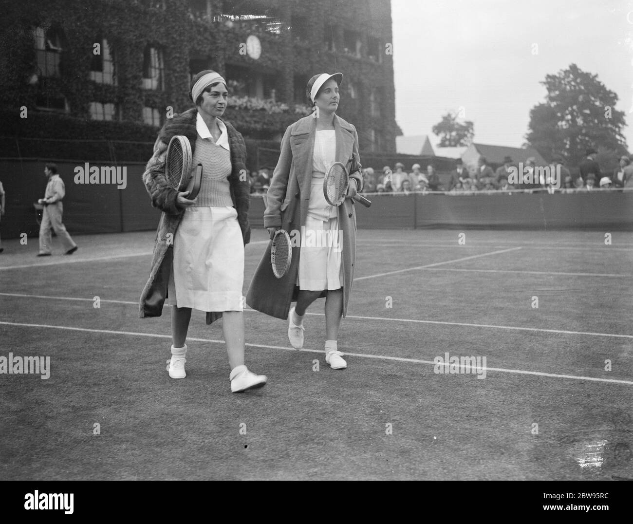 Mlle Stammers et Mme L A Harper à Wimbledon . 21 juin 1932 Banque D'Images