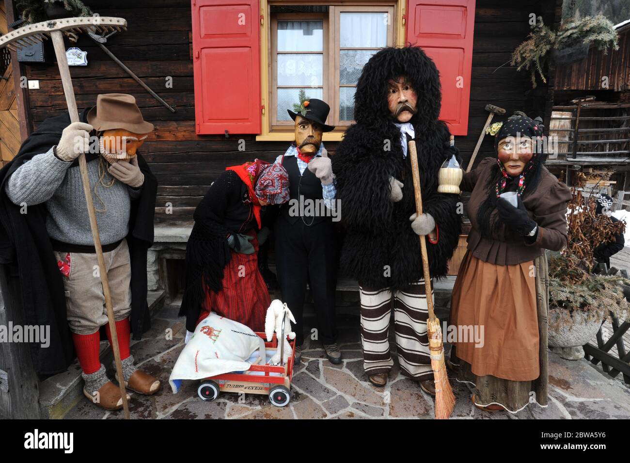 Sappda (UD) Italie ,27/02/2011 : Carnaval de Sappada , masques carnaval en bois, typique de Carnia, région de Friuli Venezia Giulia Banque D'Images