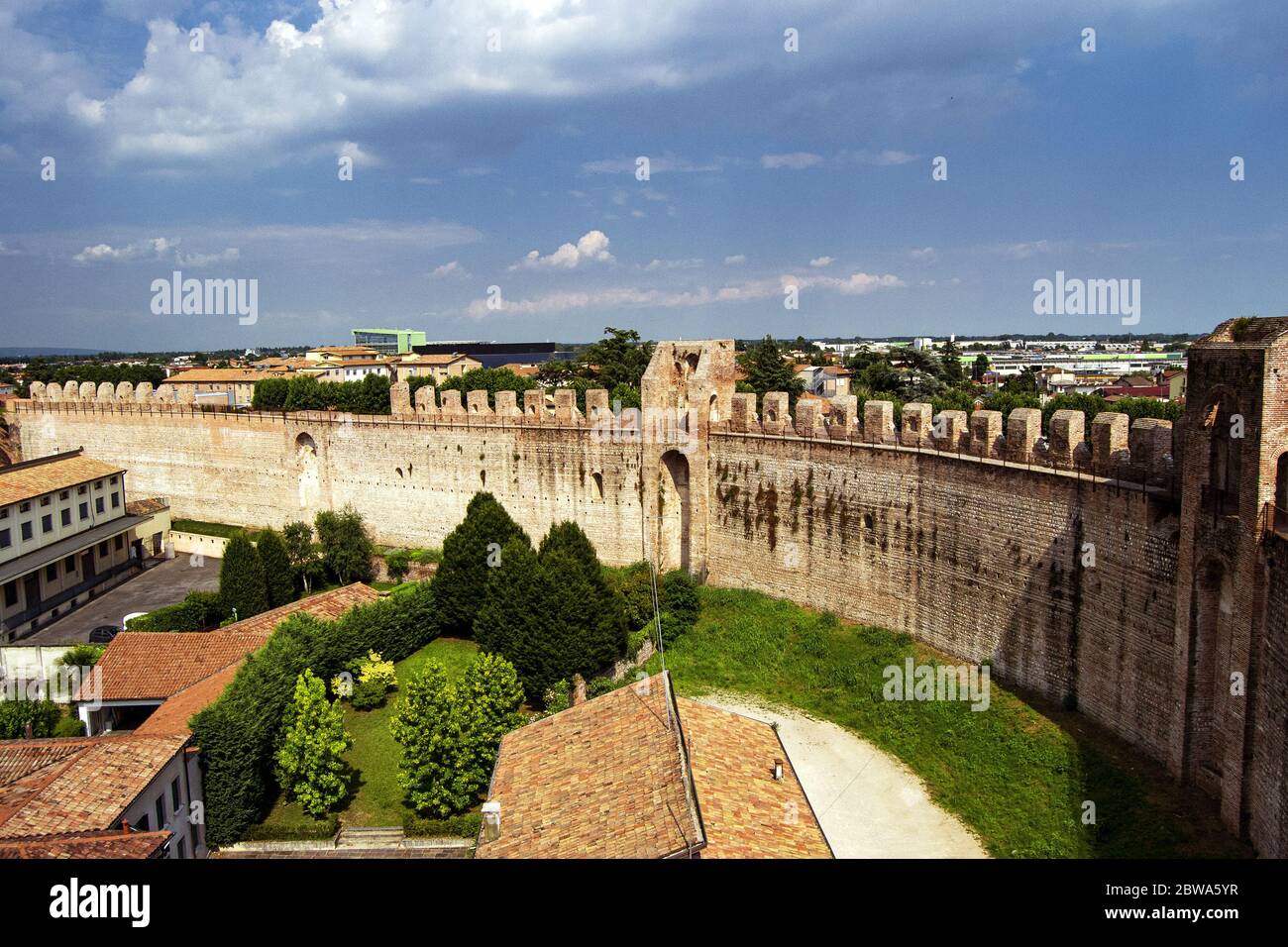 Les murs fortifiés de la ville historique de Cittadella, Italie. Concept de protection des frontières Banque D'Images