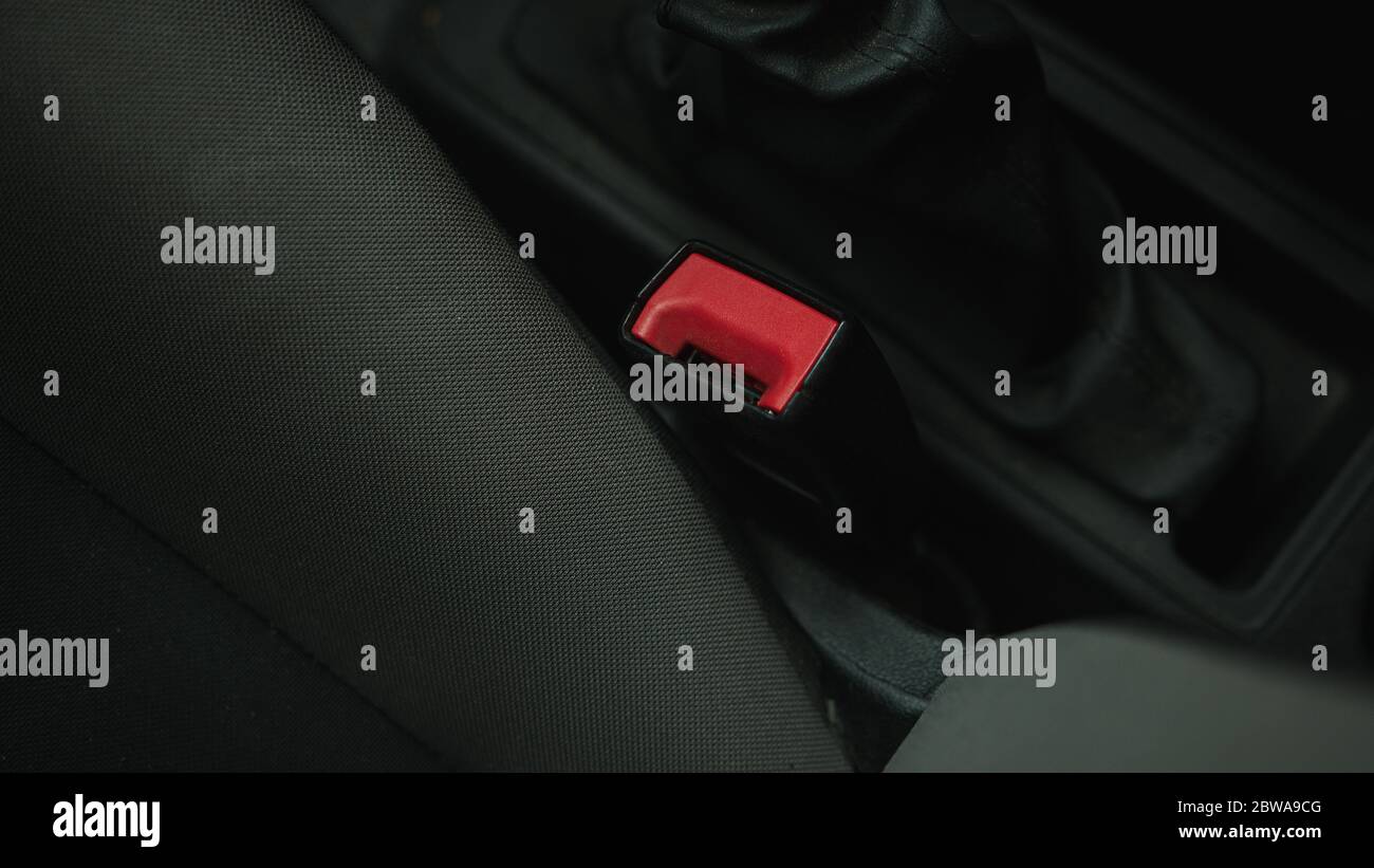 Attachez les ceintures de sécurité dans la voiture pour votre sécurité Banque D'Images
