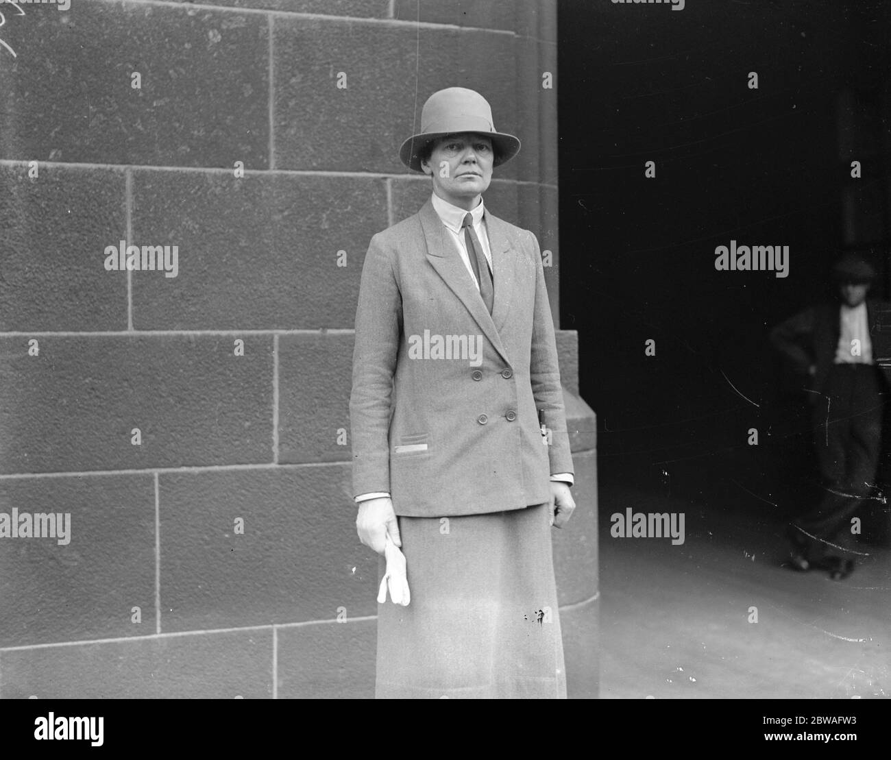 Mlle D Peto qui a été nommée conseillère du commissaire de police à l'admission d'officiers de police féminins 25 avril 1930 D. Peto était Dorothy Peto qui avait servi comme patrouille féminine pendant la première Guerre mondiale, Puis à la police de Birmingham avant de rejoindre le met en 1930 Banque D'Images