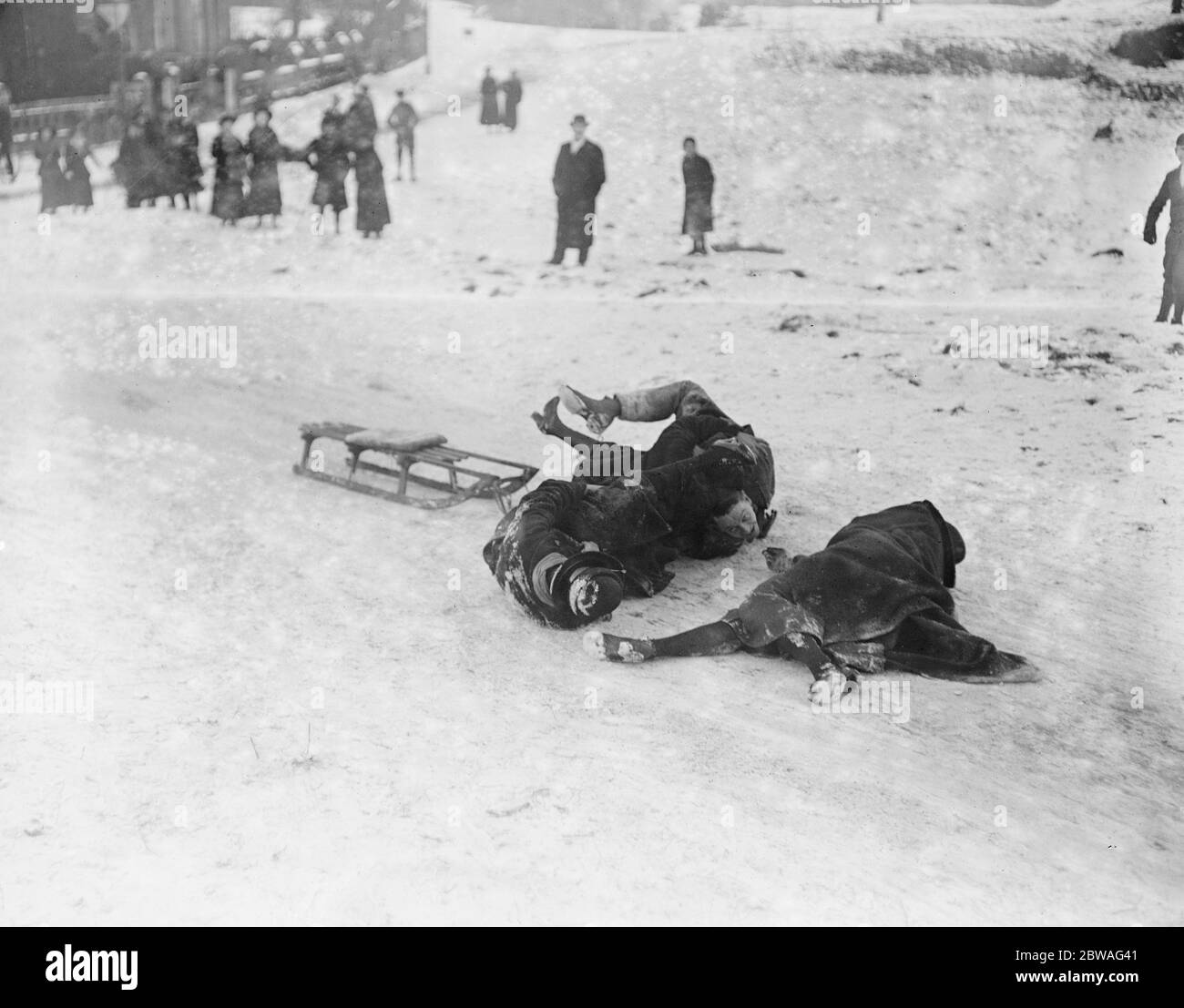 Tobagganing sur Hampstead Heath 22 janvier 1917 Banque D'Images