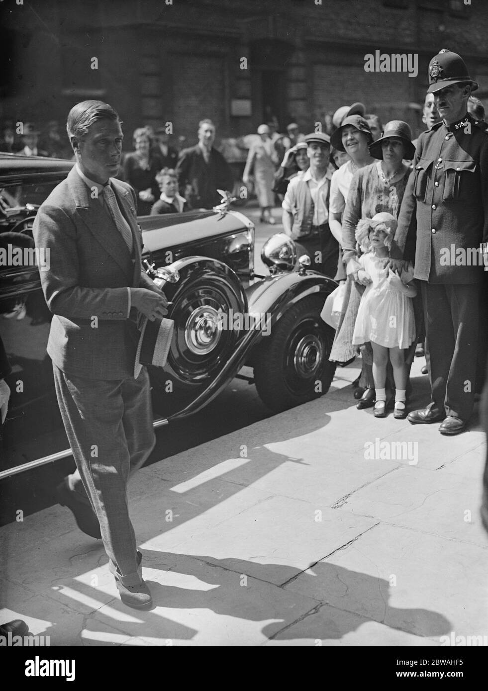 Le Prince de Galles arrive pour présider le congrès des sociétés du bâtiment à l'hôtel Great Central 6 juin 1933 Banque D'Images