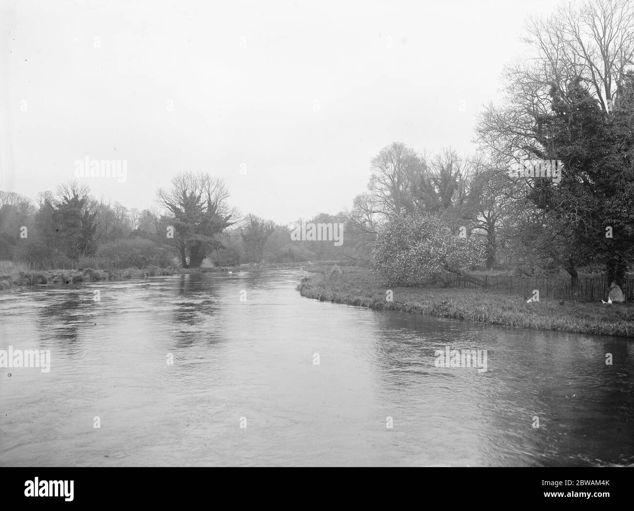 Village d'Itchen Abbas sur la rivière Itchen au nord-est de Winchester dans le Hampshire, Angleterre 1926 Banque D'Images