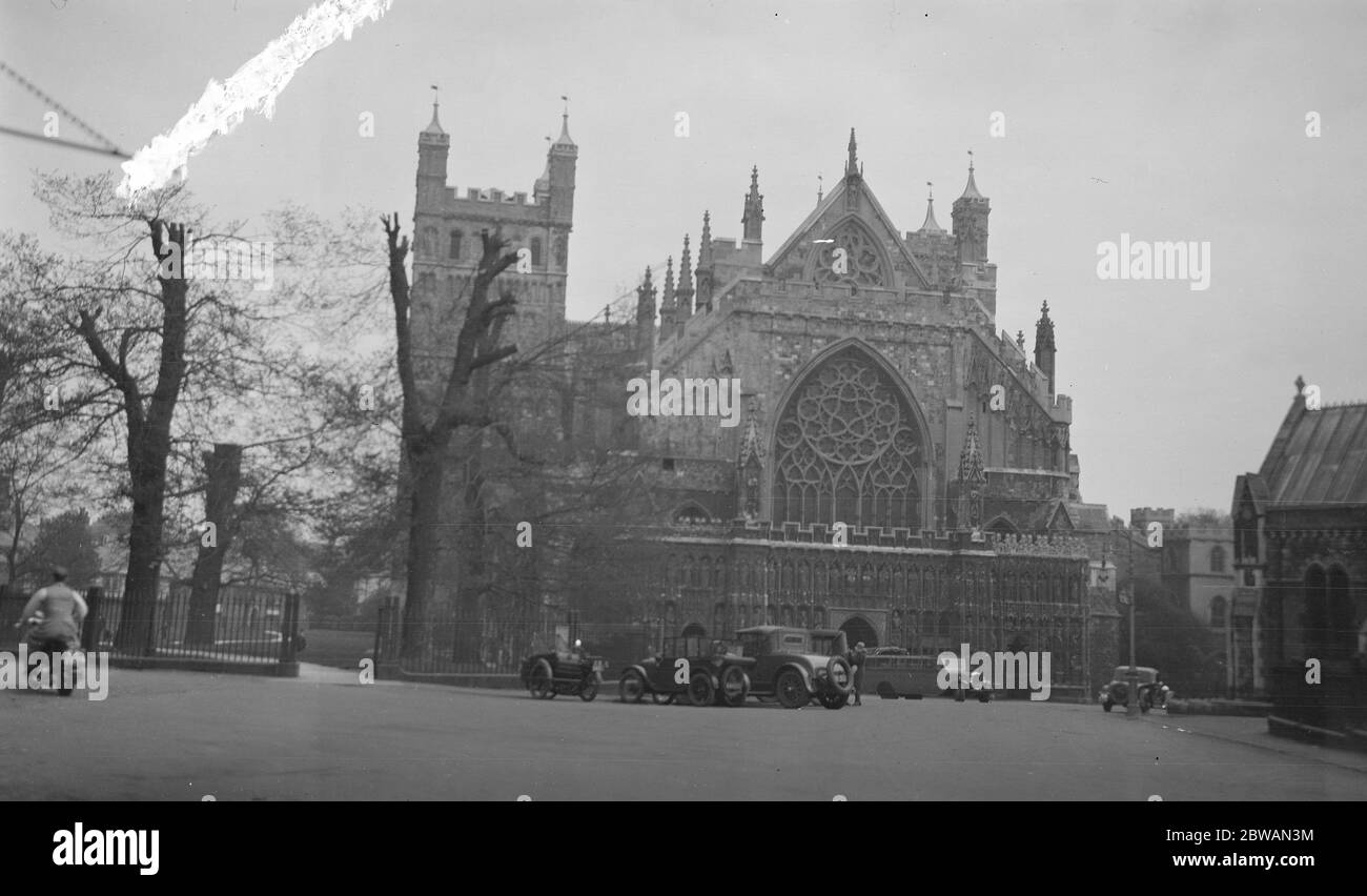 La cathédrale d'Exeter, l'église de la cathédrale Saint-Pierre à Exeter, est une cathédrale anglicane, et siège de l'évêque d'Exeter, dans la ville d'Exeter, Devon Banque D'Images La cathédrale d'Exeter, l'église de la cathédrale Saint-Pierre à Exeter, est une cathédrale anglicane, et siège de l'évêque d'Exeter, dans la ville d'Exeter, Devon Banque D'Images