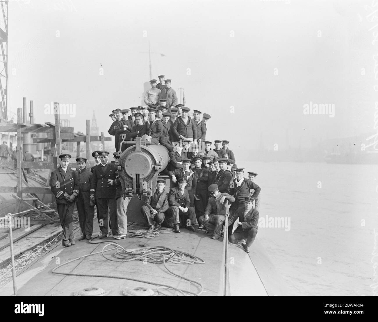 HMS sous-marin n° 3 les officiers et l'équipage 30 mars 1920 Banque D'Images
