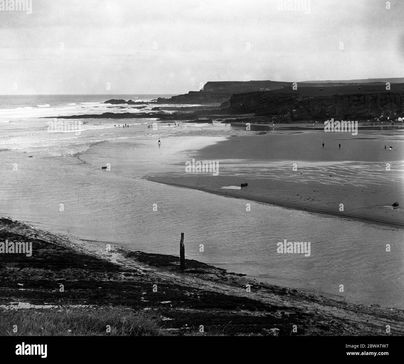 Vue sur la plage de Summerleaze menant à l'embouchure du canal de Bude , Bude, North Devon . Banque D'Images