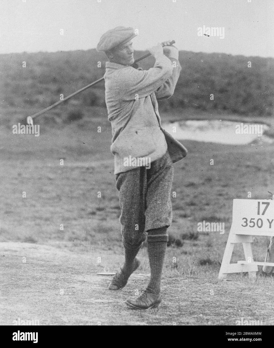 Nouveau champion australien de golf ouvert . M. A le Favre , professionnel du Royal Melbourne Golf Club , qui, en l'absence de J H Kirkwood , a remporté le championnat de golf Open d'Australie . 29 octobre 1921 Banque D'Images