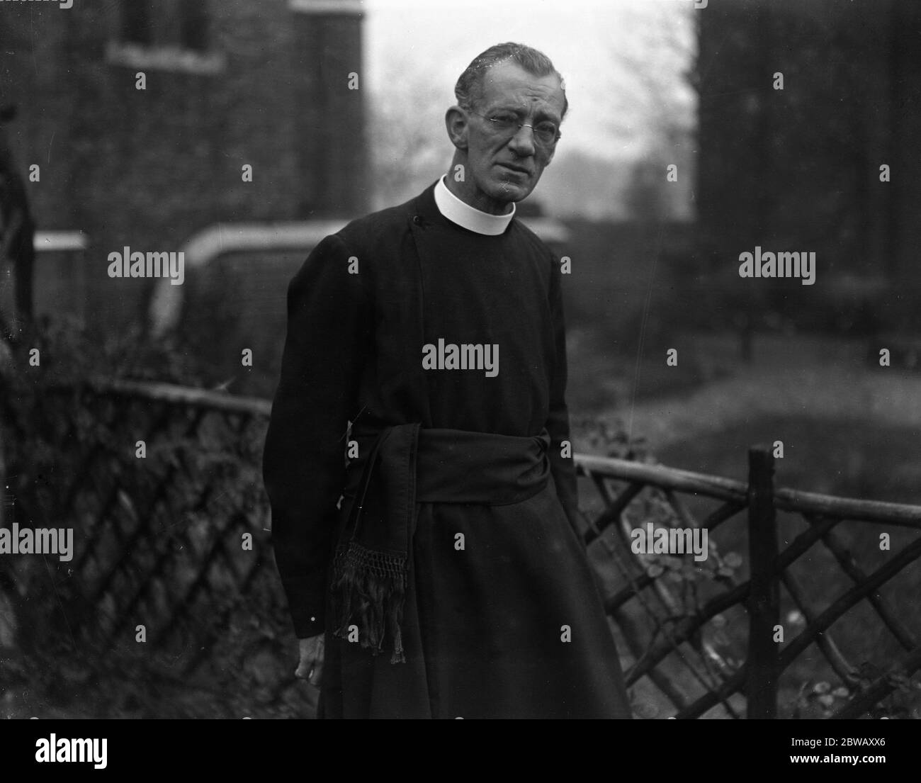 Le révérend William Evans , vicaire de l'église Saint-Pierre , place de Beauvoir , Londres . Maire de Hackney 1925 - 1926 . 6 novembre 1925 Banque D'Images