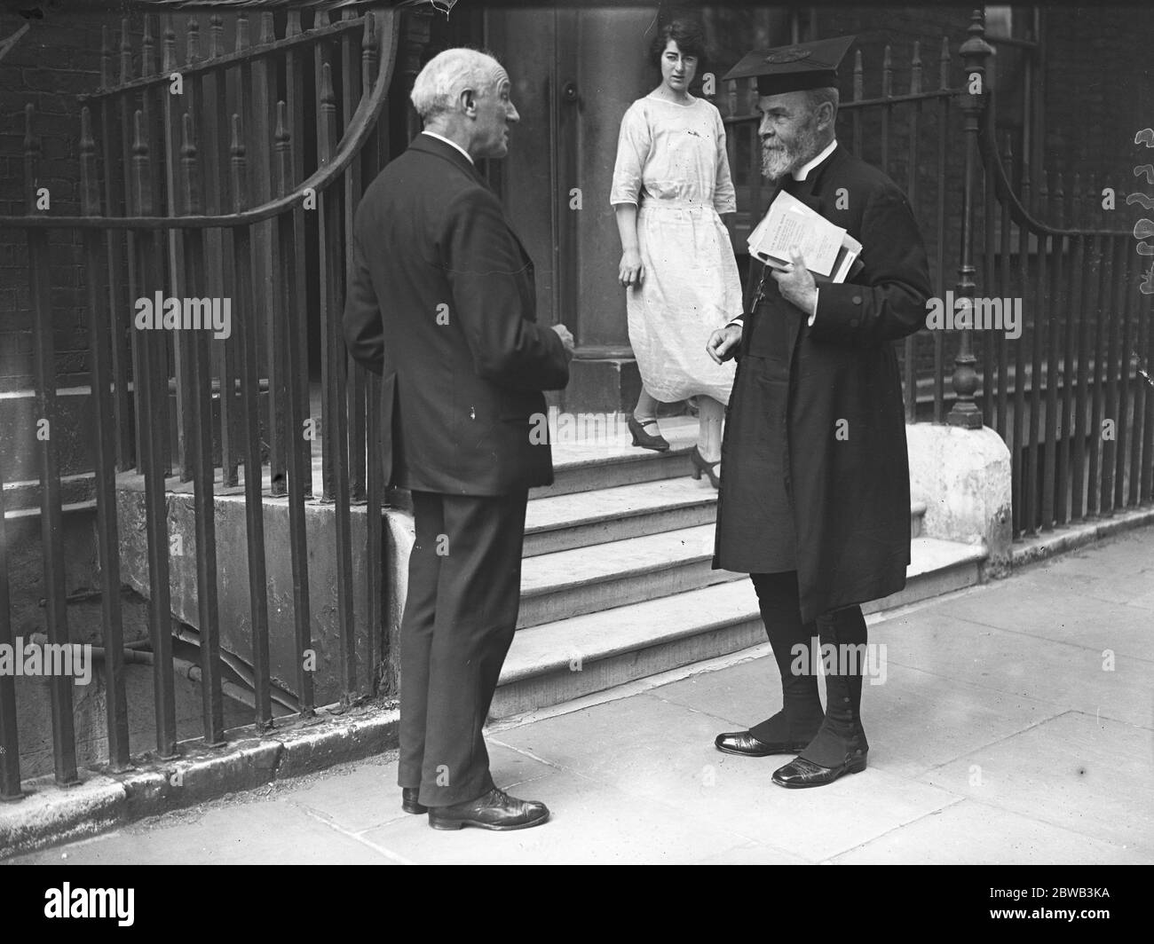La réunion de révision du livre de prière à Church House , Westminster le doyen de Westminster ( Dr Ryle ) droite 6 juillet 1923 Banque D'Images