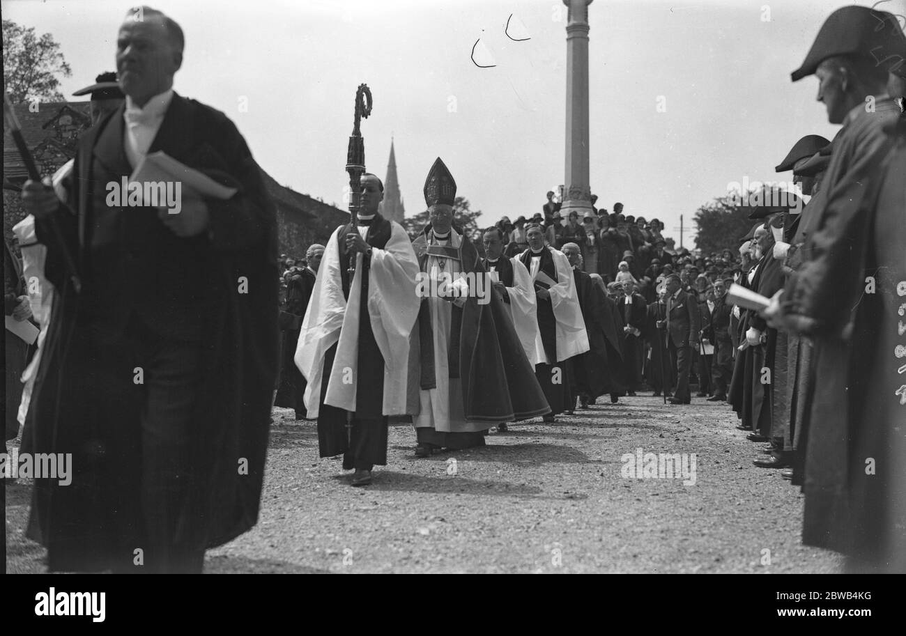 L'intronisation du Dr Garrett comme nouvel évêque de Winchester . La procession . 21 juin 1932 Banque D'Images