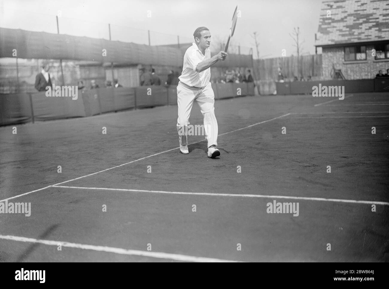 Nicholas Mishu , joueur de tennis roumain . 1er mai 1924 Banque D'Images