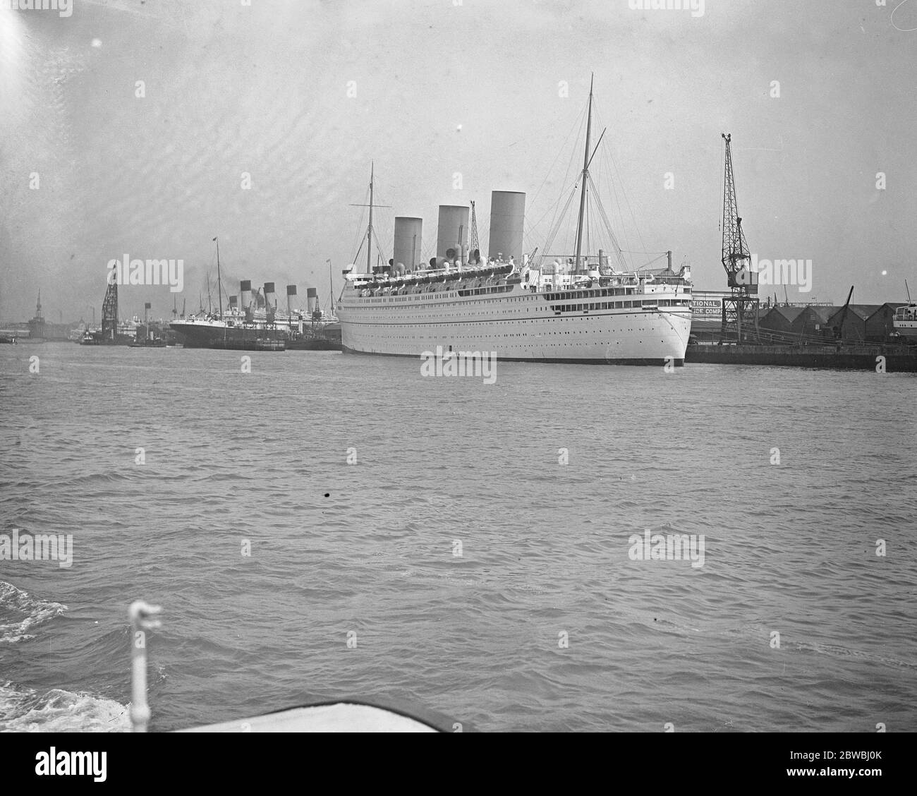 Le nouveau paquebot de luxe canadien Pacifique de la Compagnie de vapeur, RMS Empress of Britain Banque D'Images