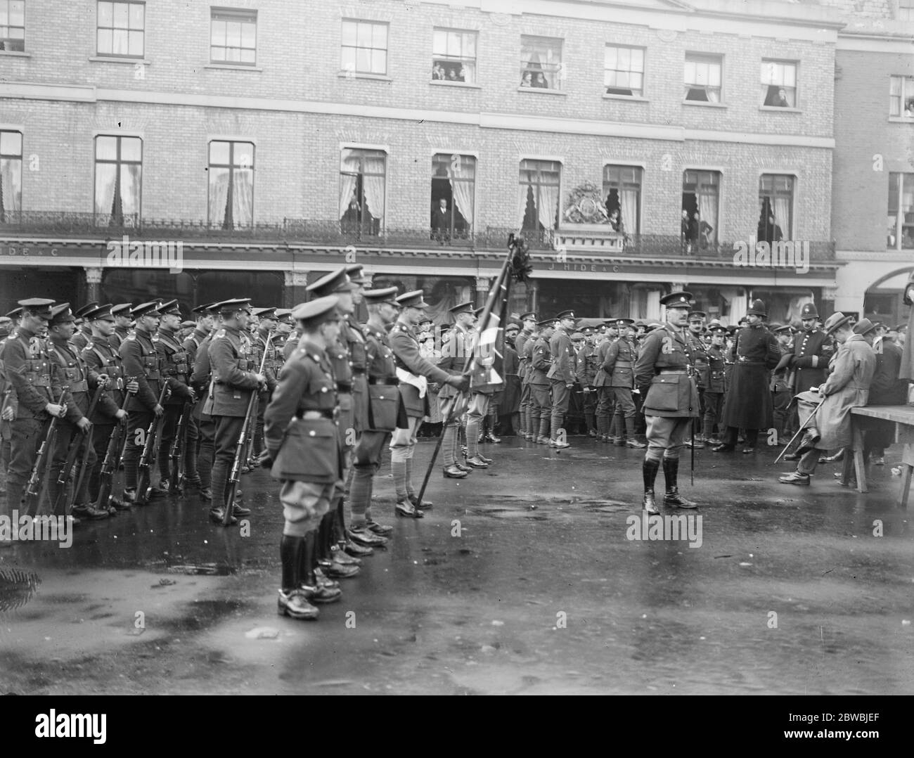 Retour au pays du 9 e Bataillon . Surrey cadre 20 novembre 1919 Banque D'Images