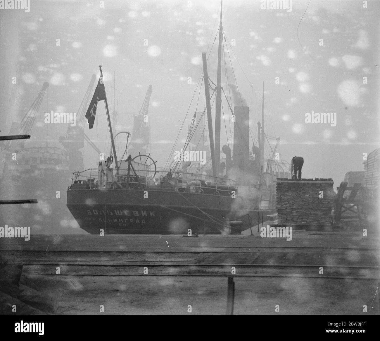 Le navire bolchevique ' Bolchevik ' photographié dans le quai de Roath Cardiff 5 novembre 1924 Banque D'Images