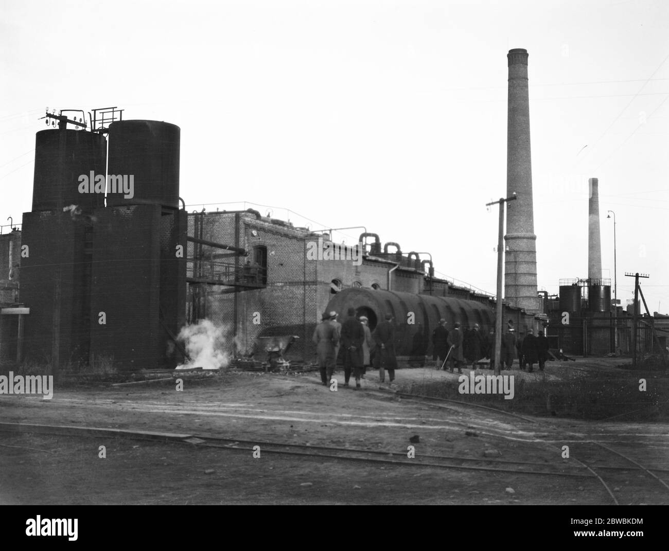 La raffinerie de pétrole Anglo Galaican à Barowslav , Galice . La plus grande raffinerie de Pologne . 24 octobre 1921 Banque D'Images