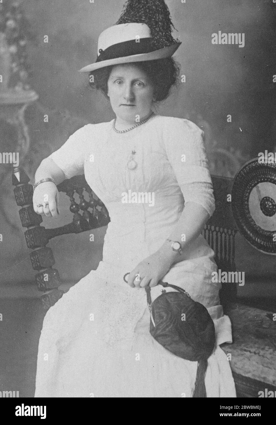 Réclamant £ 100 , 000 , 000 Fortune Mme Downs et Mme MacFarlane , de Glasgow , qui sont sœurs , sont parmi les requérants pour la fortune de £ 100 , 000 , 000 laissée par un Robert Edwards à New York le 13 octobre 1922 Banque D'Images