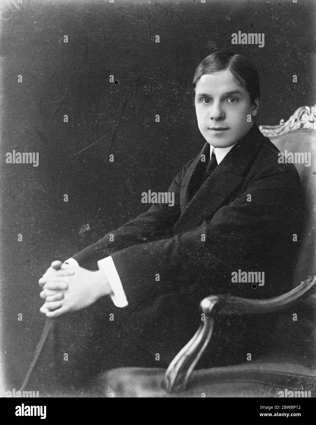 Sasino fille et cousin du roi il est rapporté que Mme Mabelle Gilman Corey , ancienne artiste de salle de musique et ancienne femme de M. William Ellis Corey , est engagée pour être mariée à l'infante Luis Fernando d'Espagne , cousin du roi Alfonso . 22 février 1924 Banque D'Images